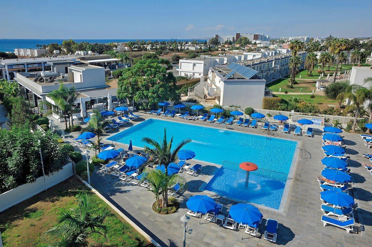 Aparthotel Euronapa 3*