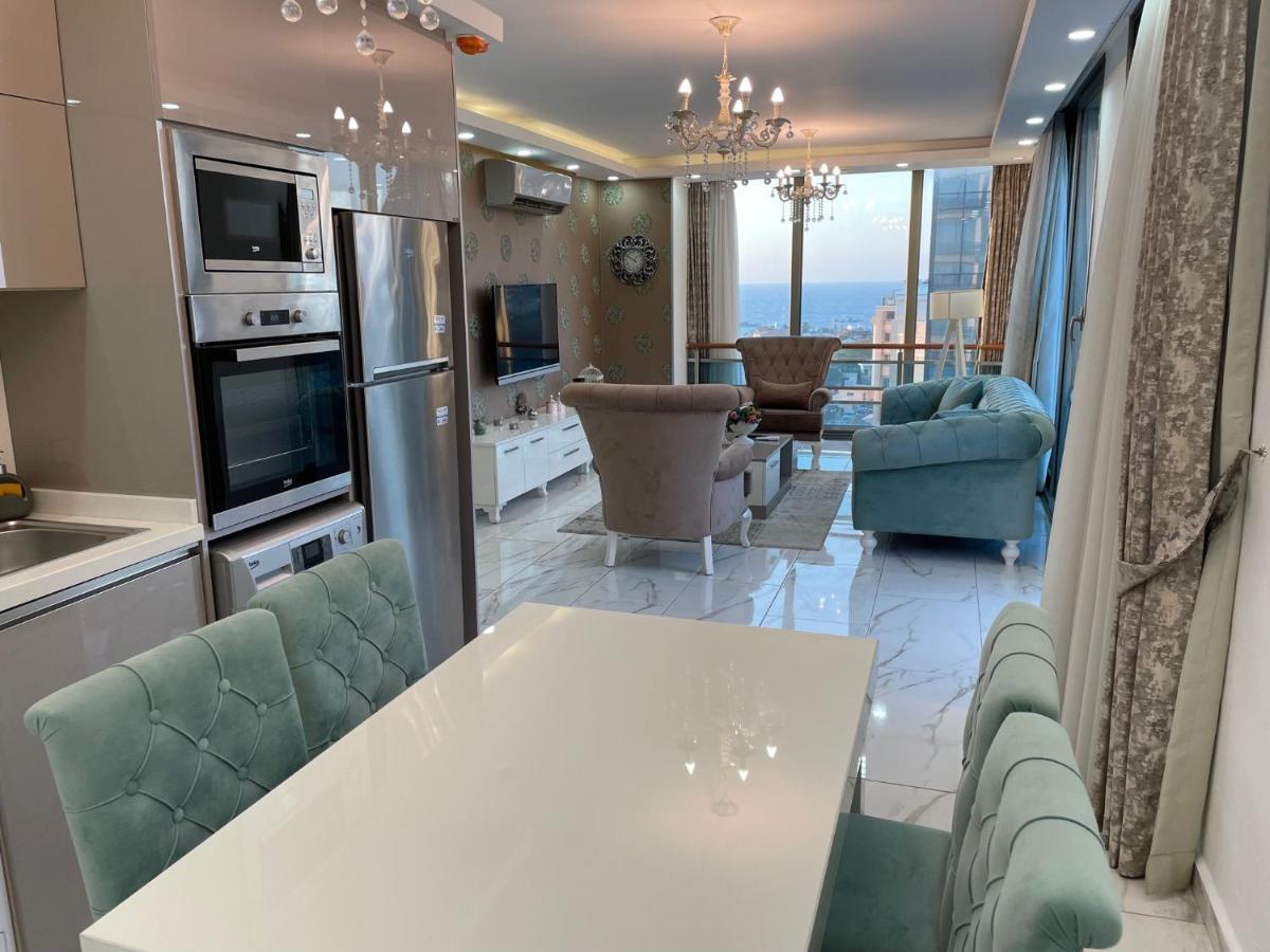 Elegant 2+1 Flat In The Heart Of Kyrenia + Wifi Apartment