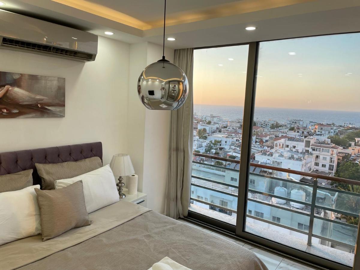 Elegant 2+1 Flat In The Heart Of Kyrenia + Wifi Apartment