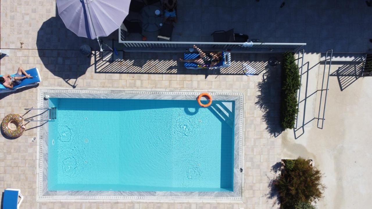 Villa Idol Exceptional Pomos