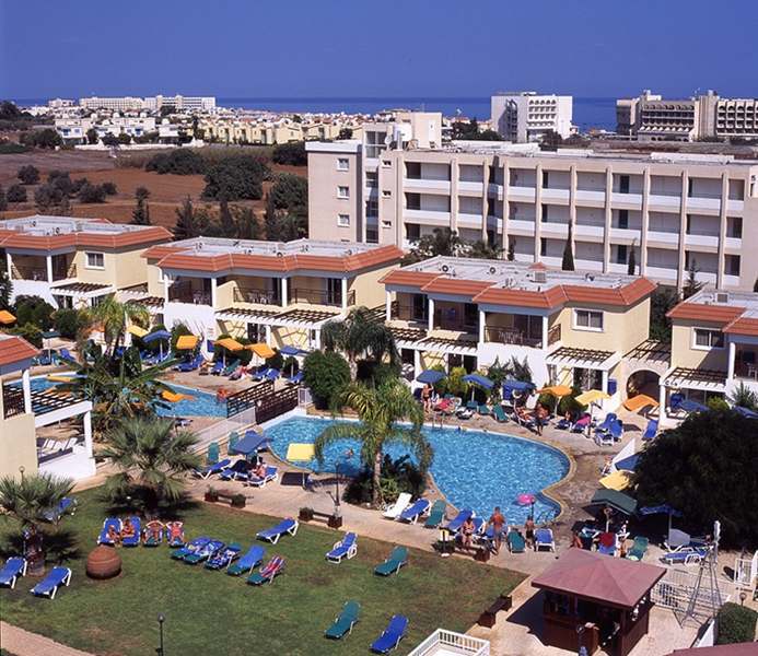 Jacaranda Aparthotel 3*