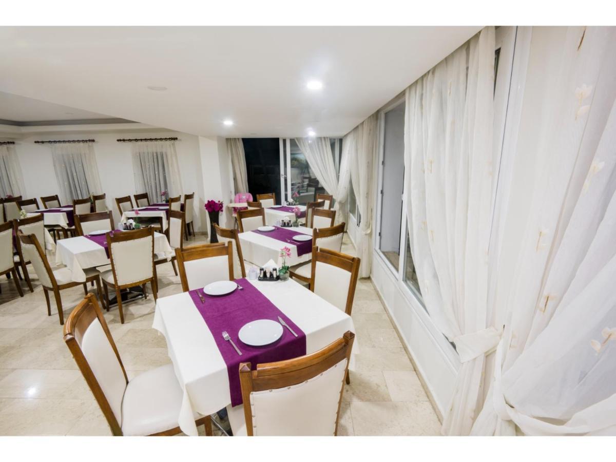 Sammy's Hotel 3*