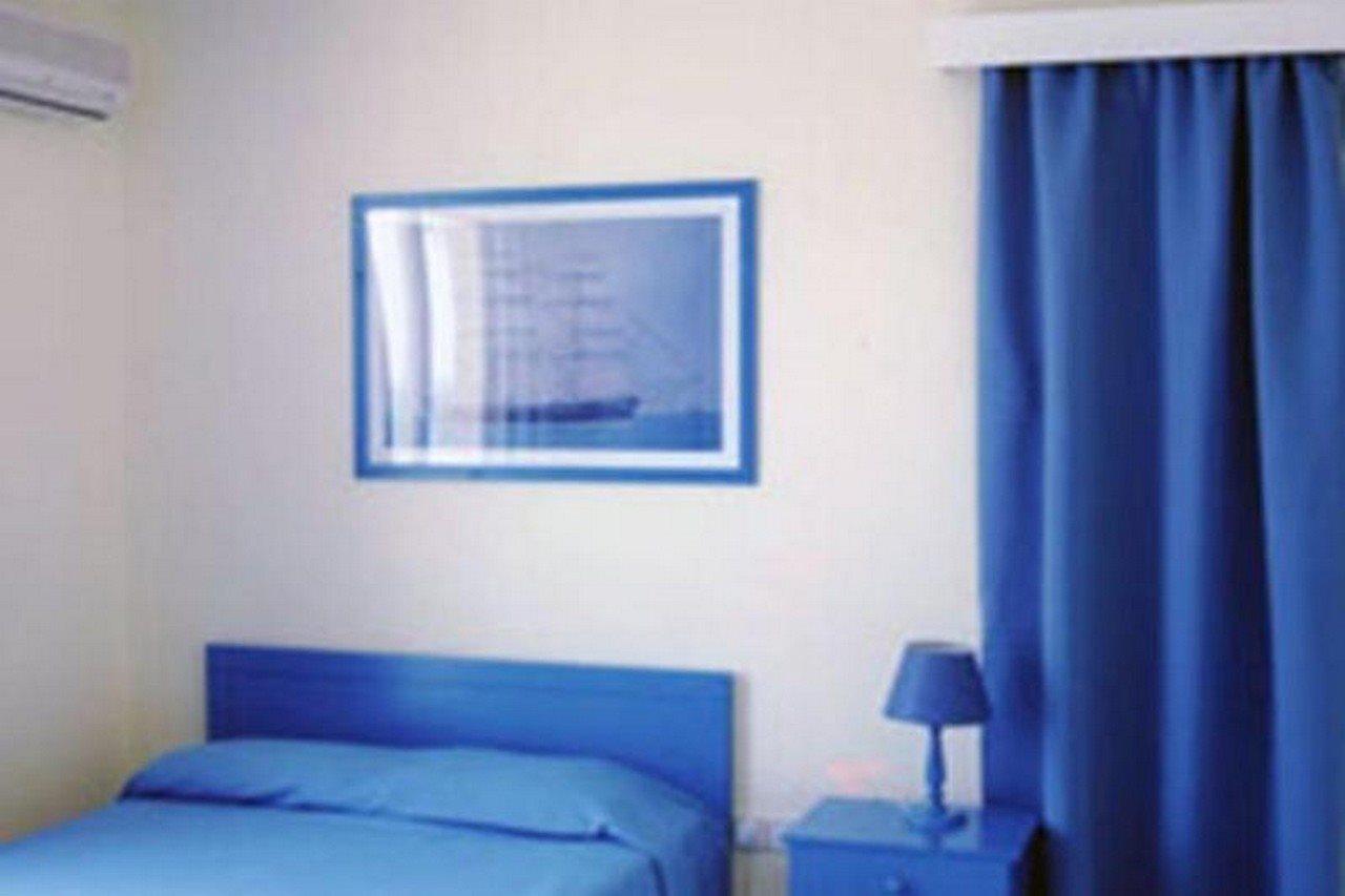 Paphinia Seaview Aparthotel