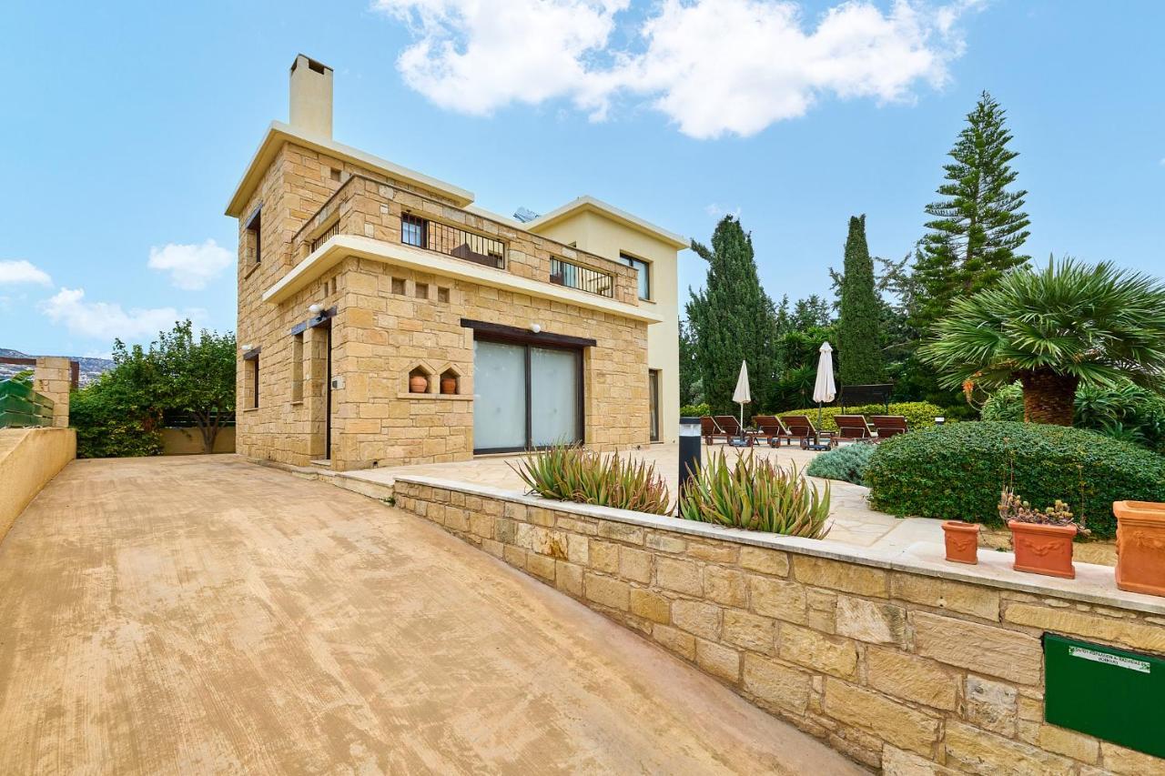 Camelot By Ezoria Villa Coral Bay