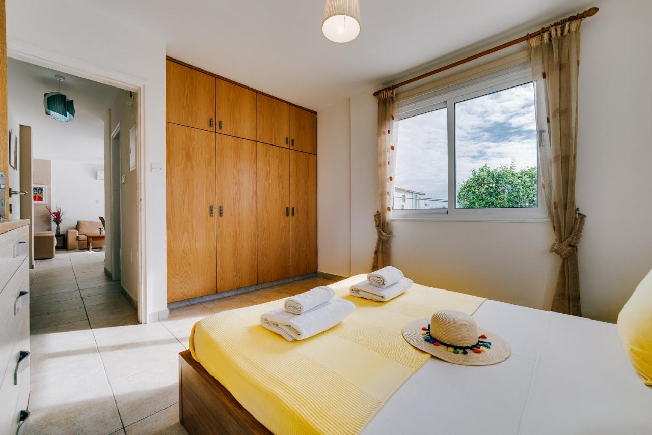 Dora Apartment *