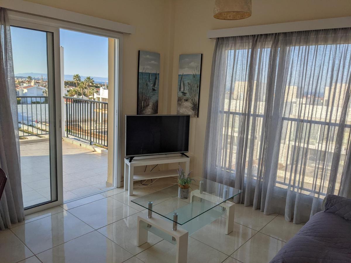 Apartment Adalena Court Paralimni