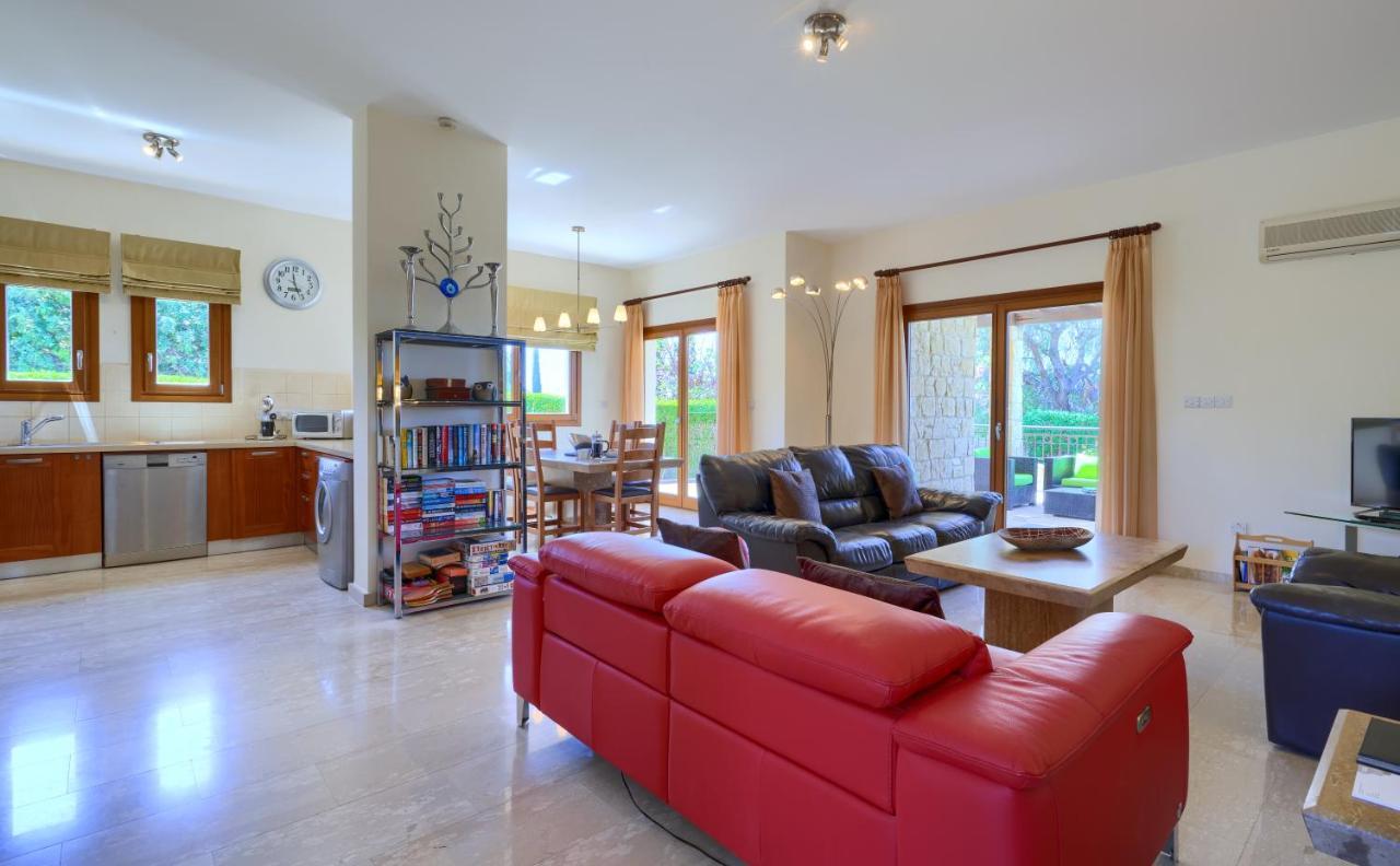 Villa 3 Bedroom Villa Madelini With Private Pool, Aphrodite Hills Resort *