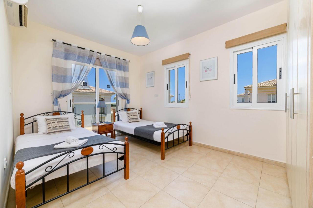 Blue Water Bay Paralimni