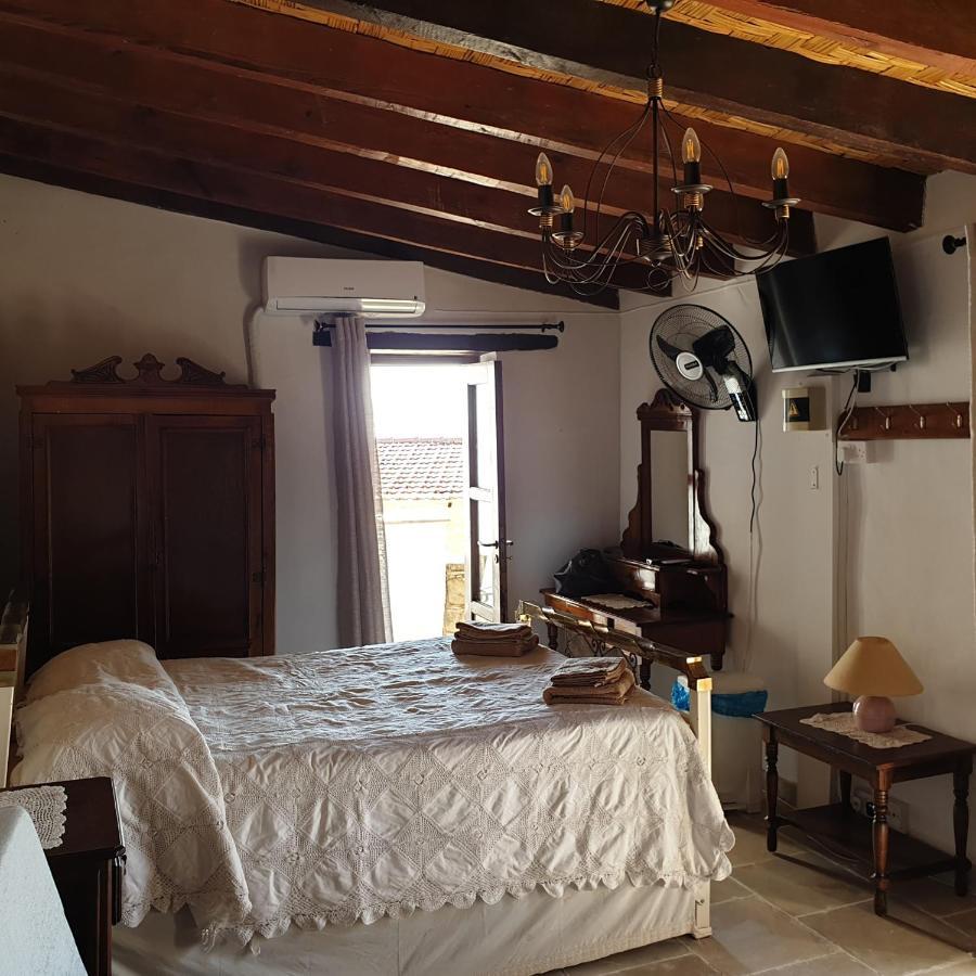 Vasilopoulos House *