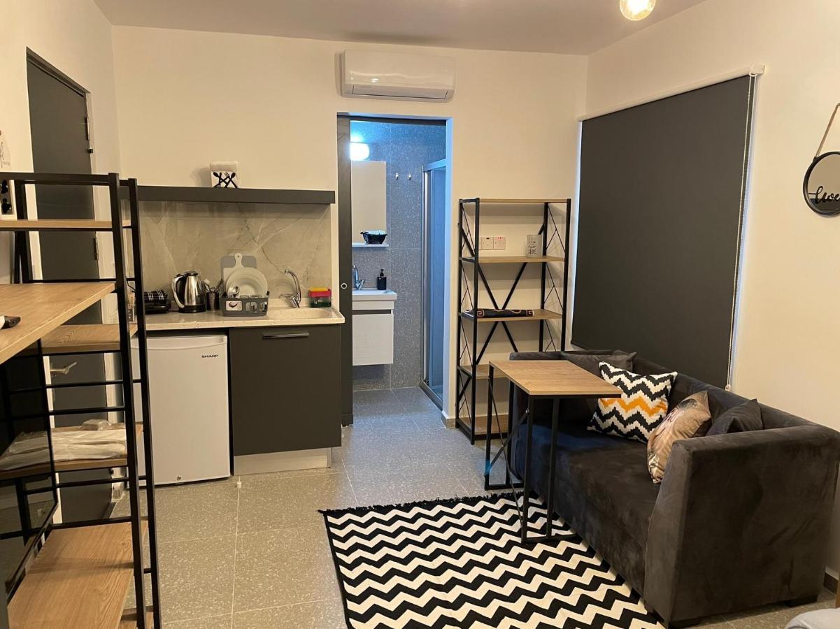 Mr. In Ortakoy , North + Wifi + Netflix Nicosia