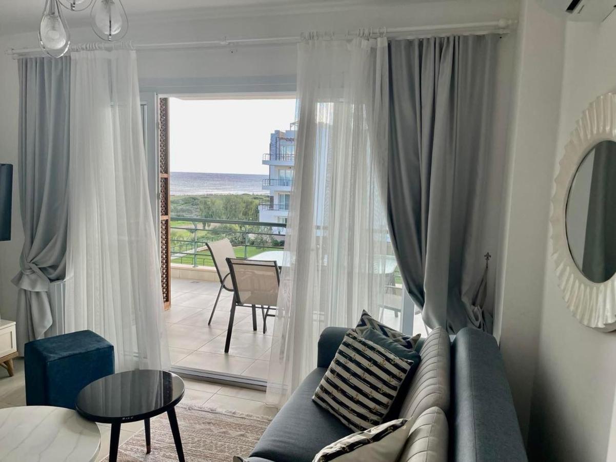 Apartment Peaceful Run-a-way By The Sea *