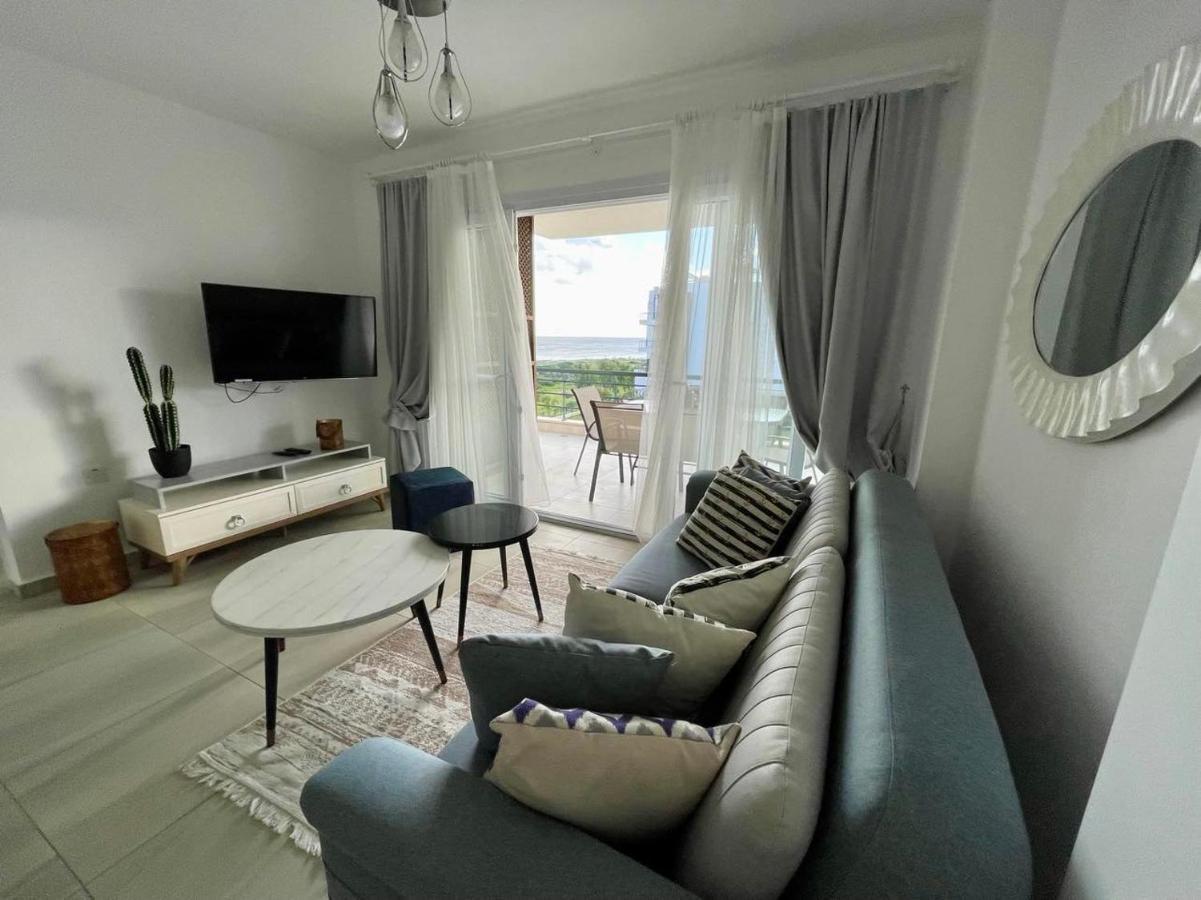 Peaceful Run-a-way By The Sea Apartment