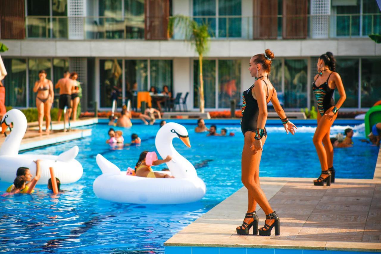 Courtyard Long Hotel 3*