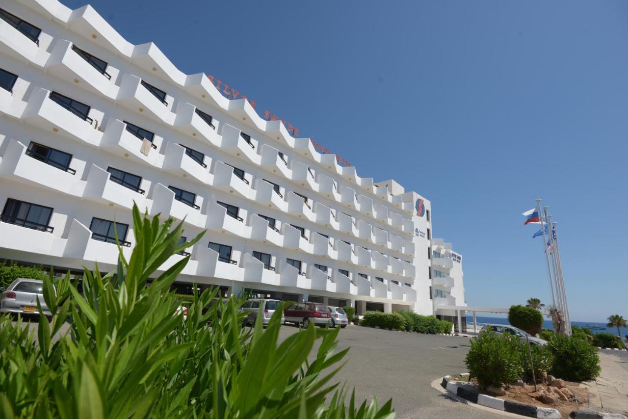 Hotel Silver Sands 3*