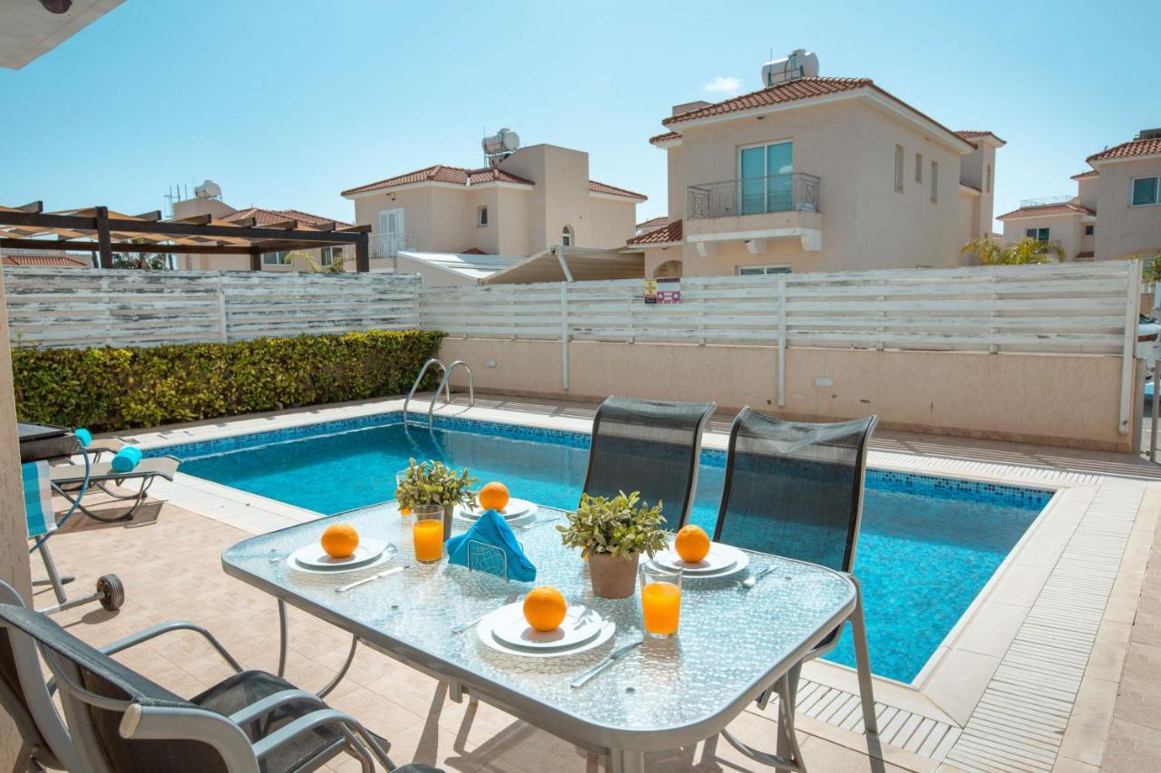 Pernera 173 Villa