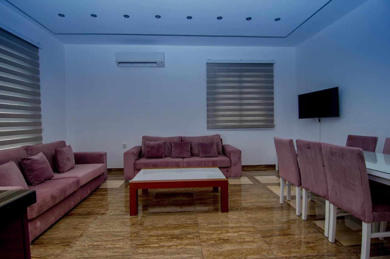 Apartment Metin *