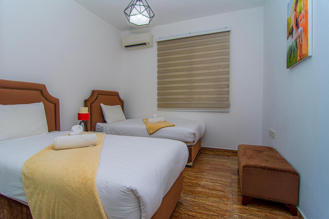 Metin Apartment *