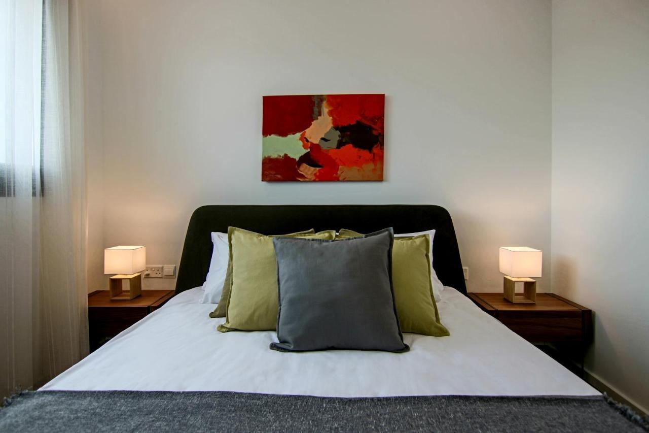 Phaedrus Living: Sea View Anna 301 Apartment *