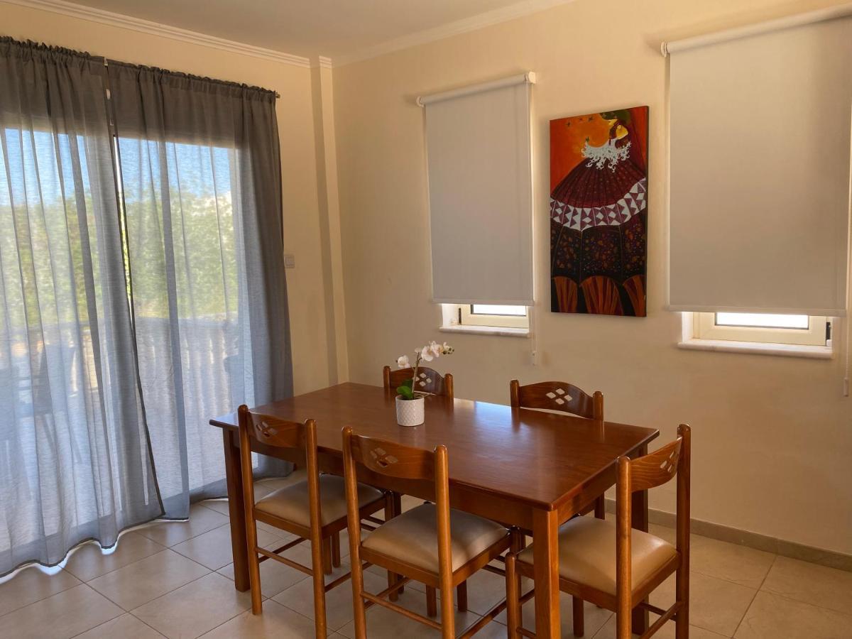 Ithaca Villa