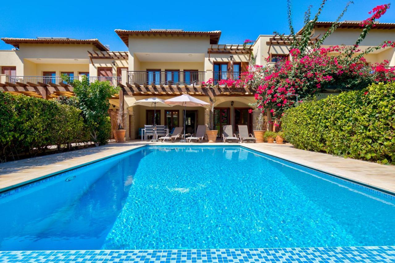 2 Bedroom Eros With Private Pool And Garden, Aphrodite Hills Apartment *