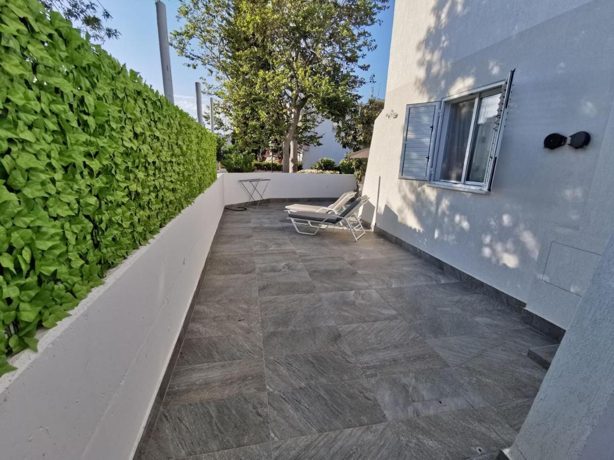 Gardens Apartment *