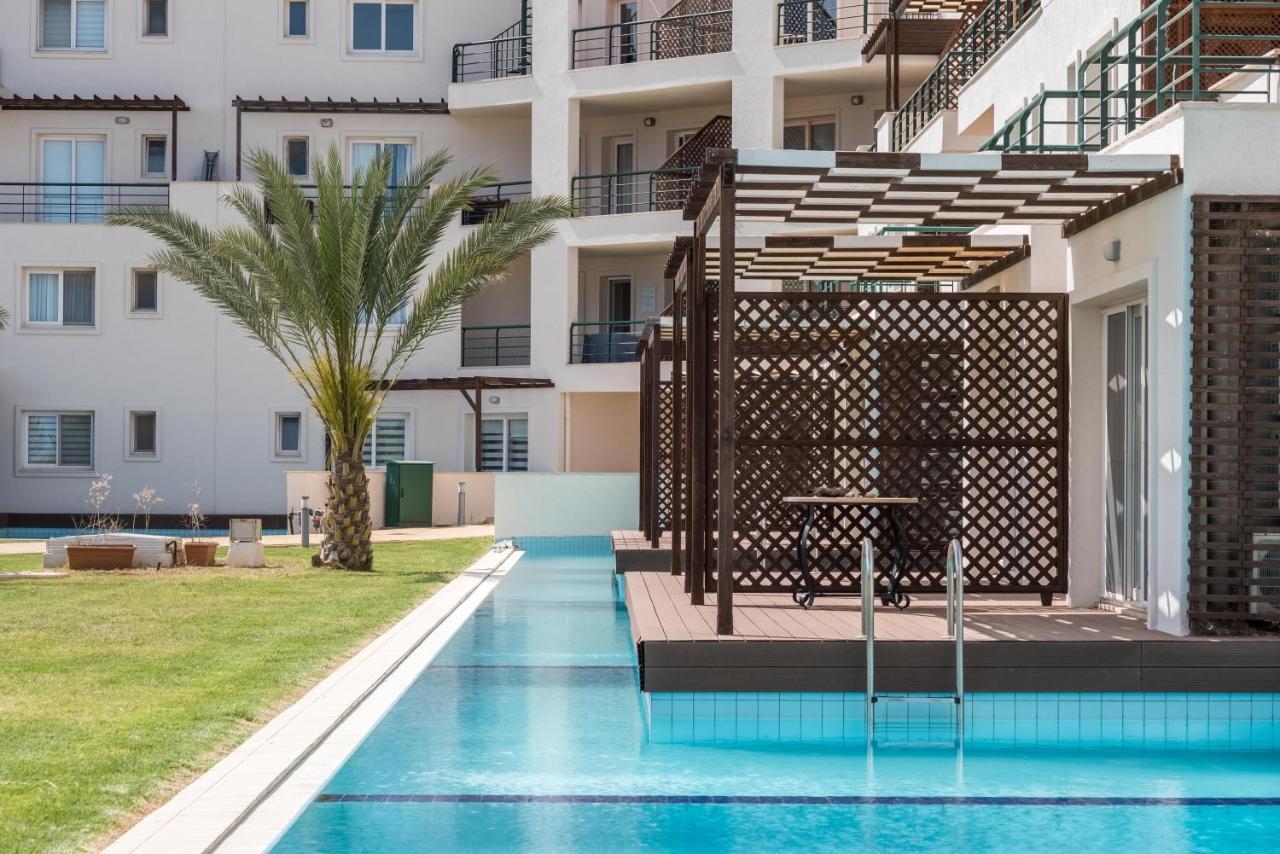 Thalassa & Retreat