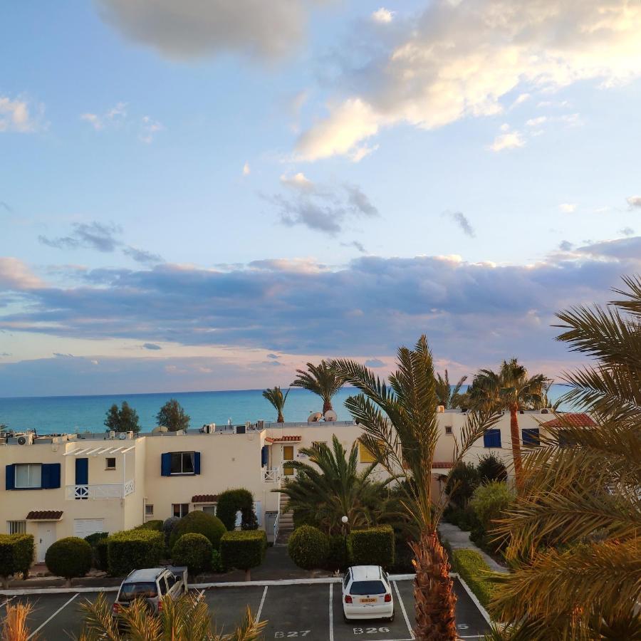 Sweet Coral Bay Sea View 3 Stocks Paphos *