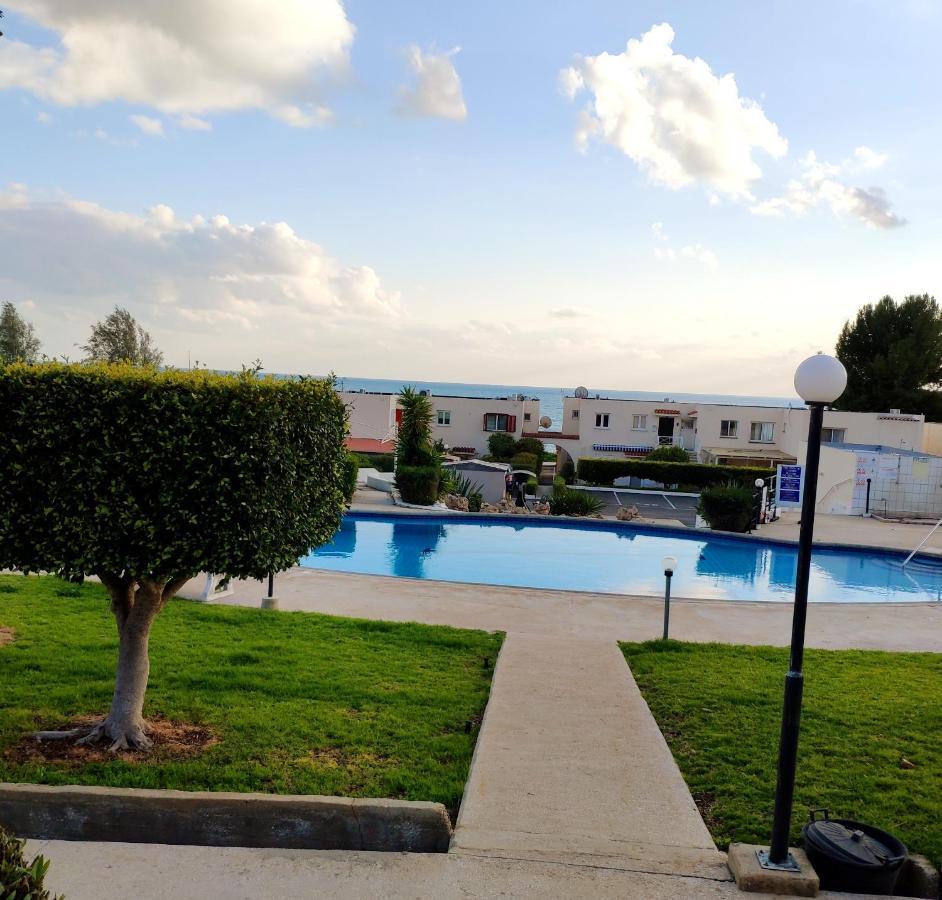 Apartment Sweet Coral Bay Sea View 3 Stocks Paphos