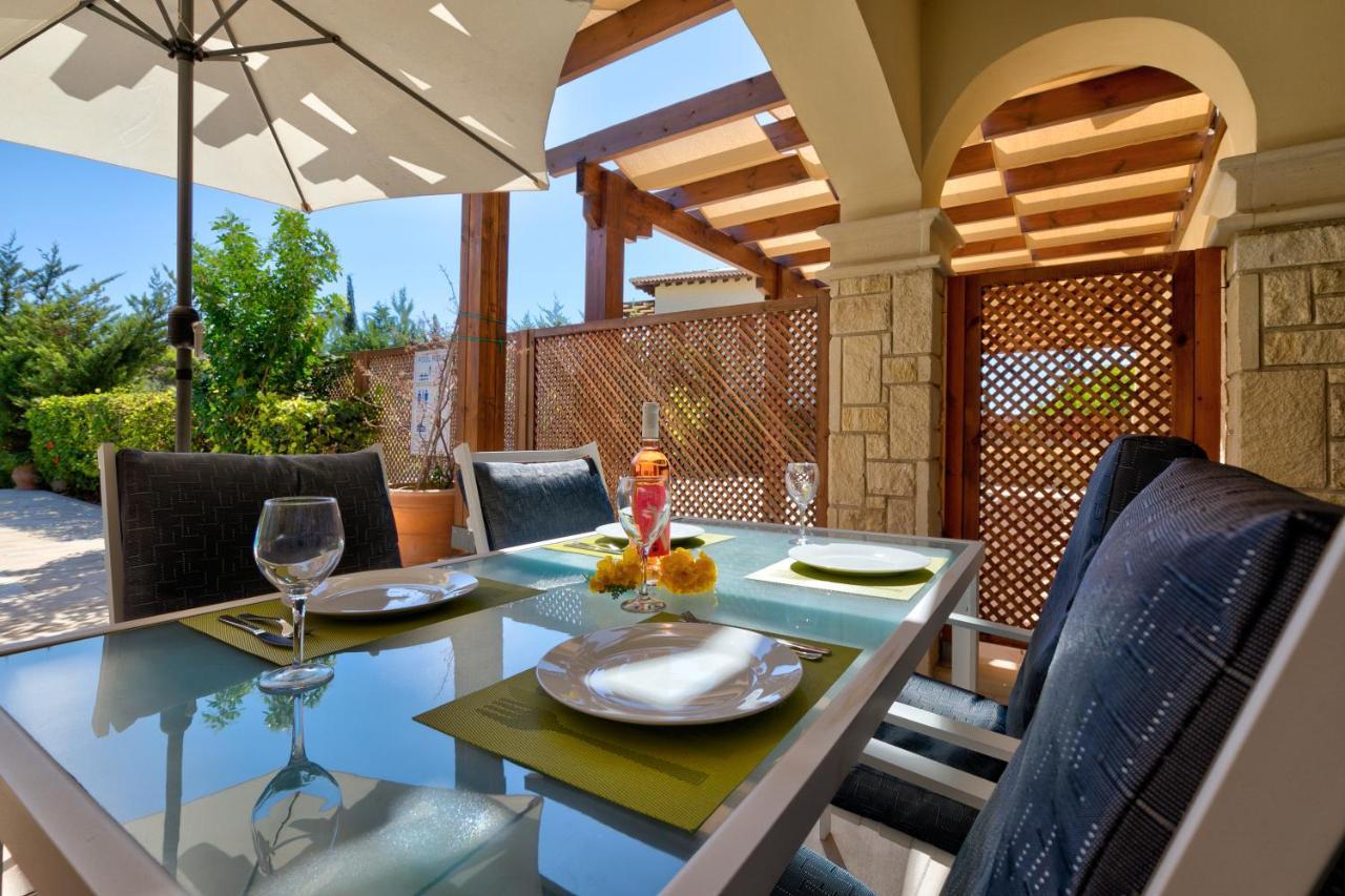 2 Bedroom Eros With Private Pool And Garden, Aphrodite Hills Apartment