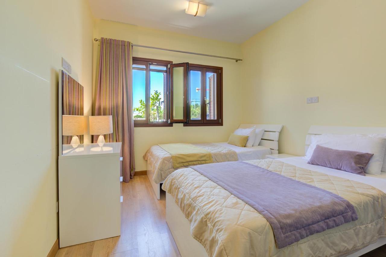 2 Bedroom Eros With Private Pool And Garden, Aphrodite Hills Apartment Kouklia