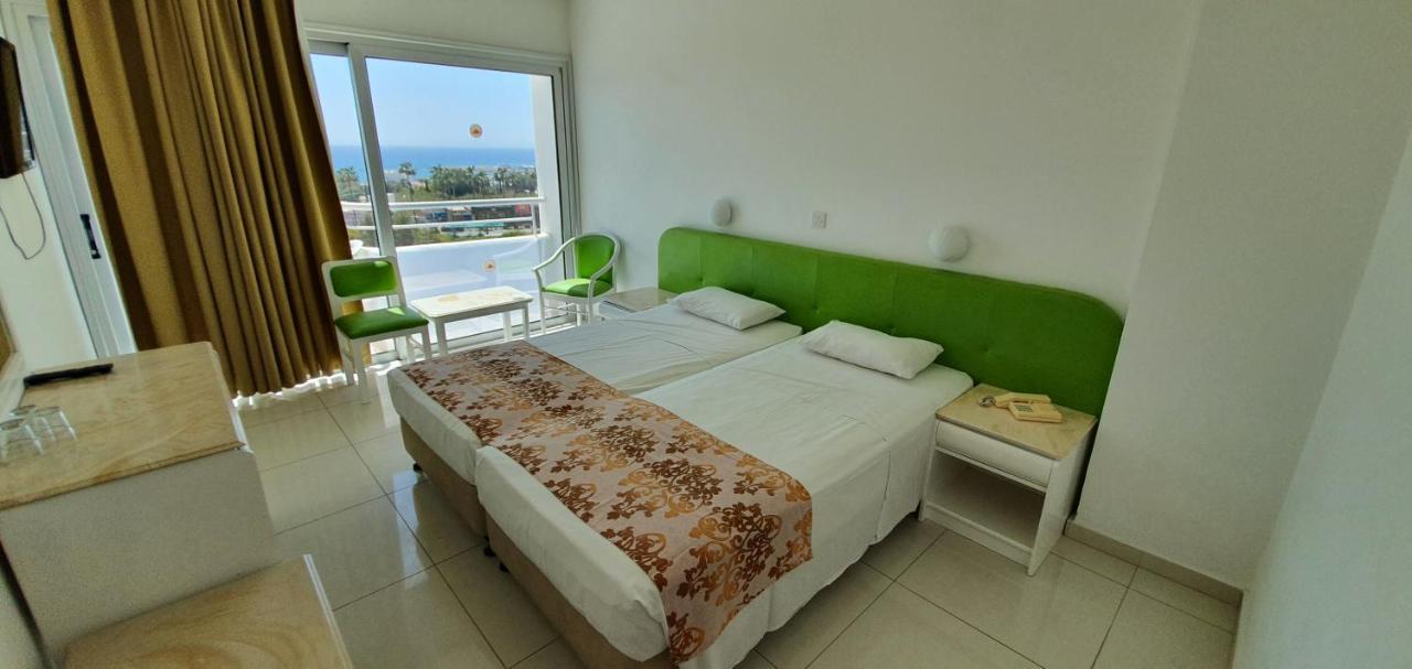 Corfu 4* Agia Napa