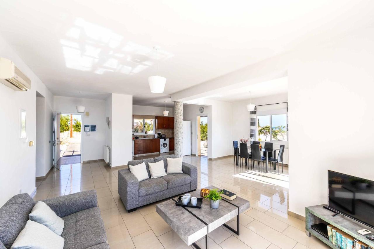 Lime Tree Villa Lachi