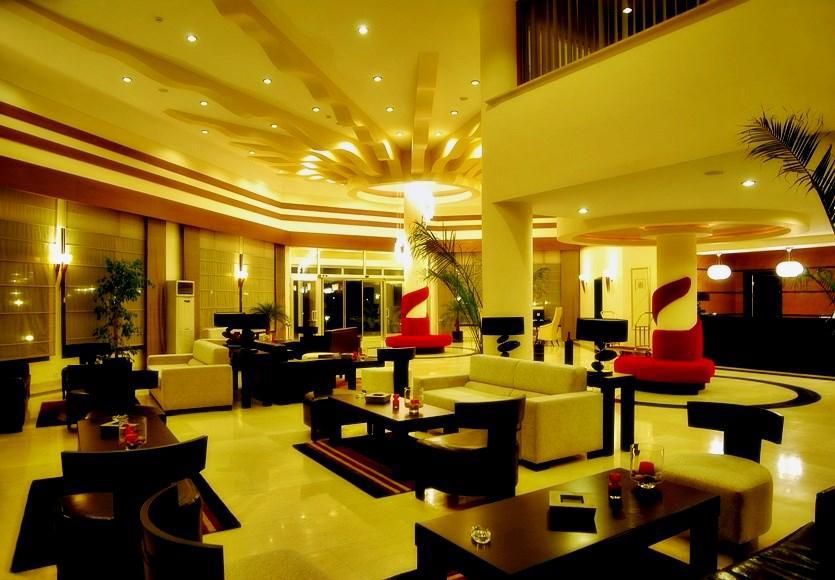 Vuni Palace & Casino & Hotel