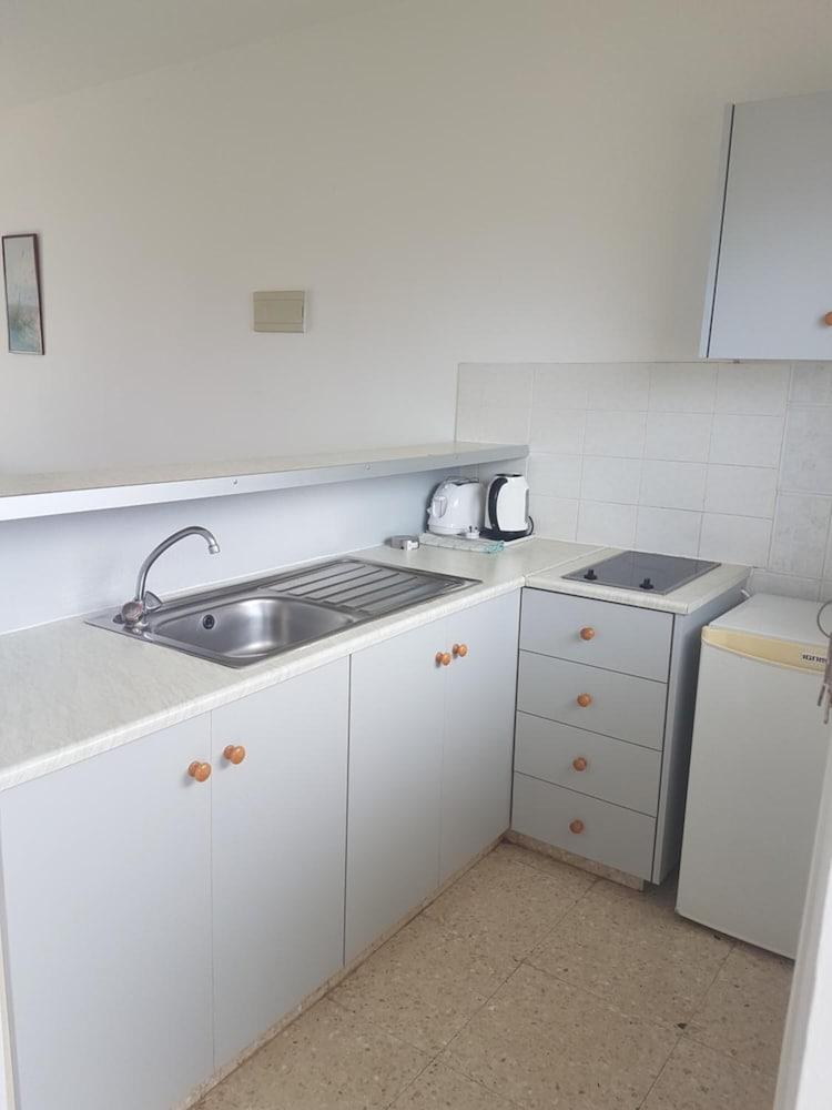 Cosmelenia Aparthotel 3*