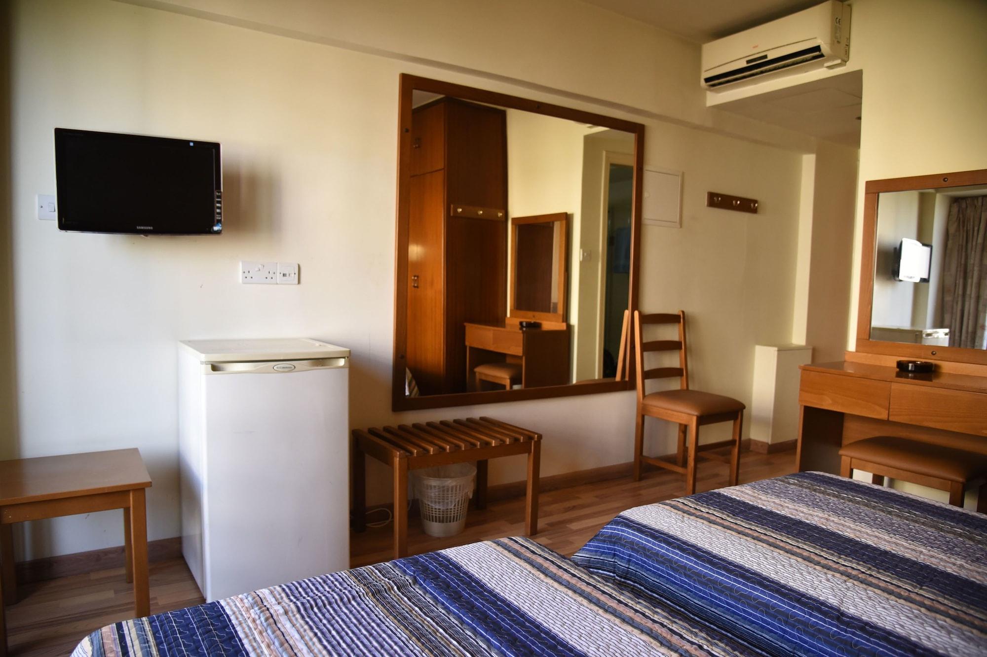 Hotel Elysso 2*