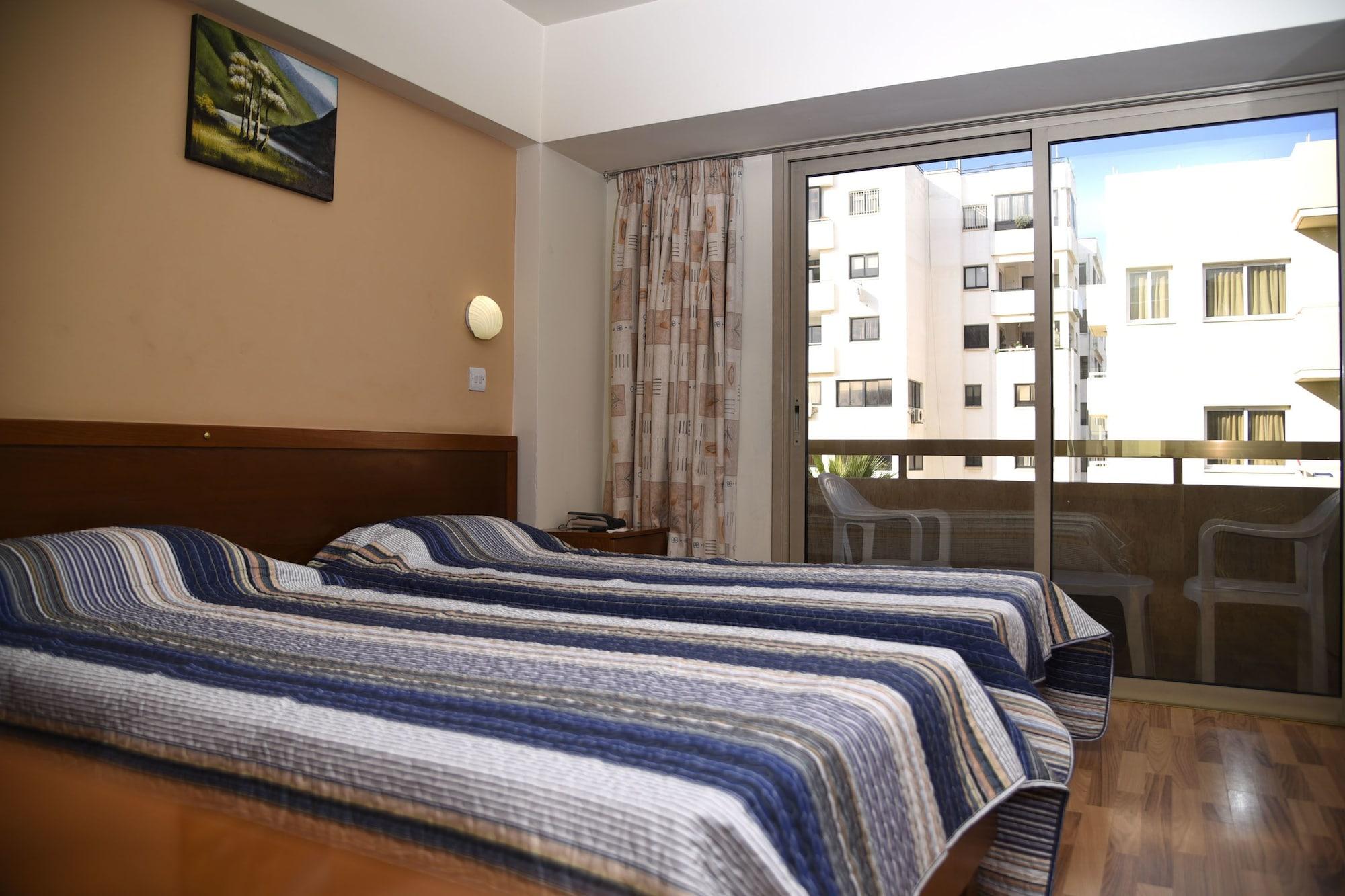 Elysso Hotel