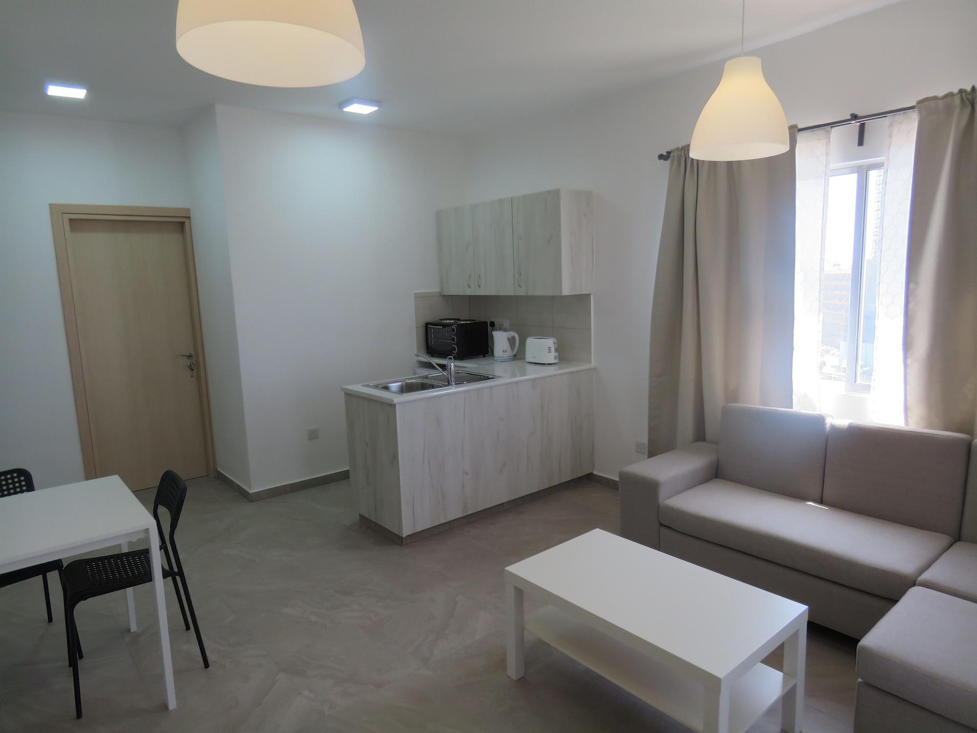 Aparthotel Polyxeni Limassol