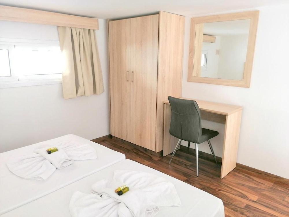 Florea Aparthotel Agia Napa