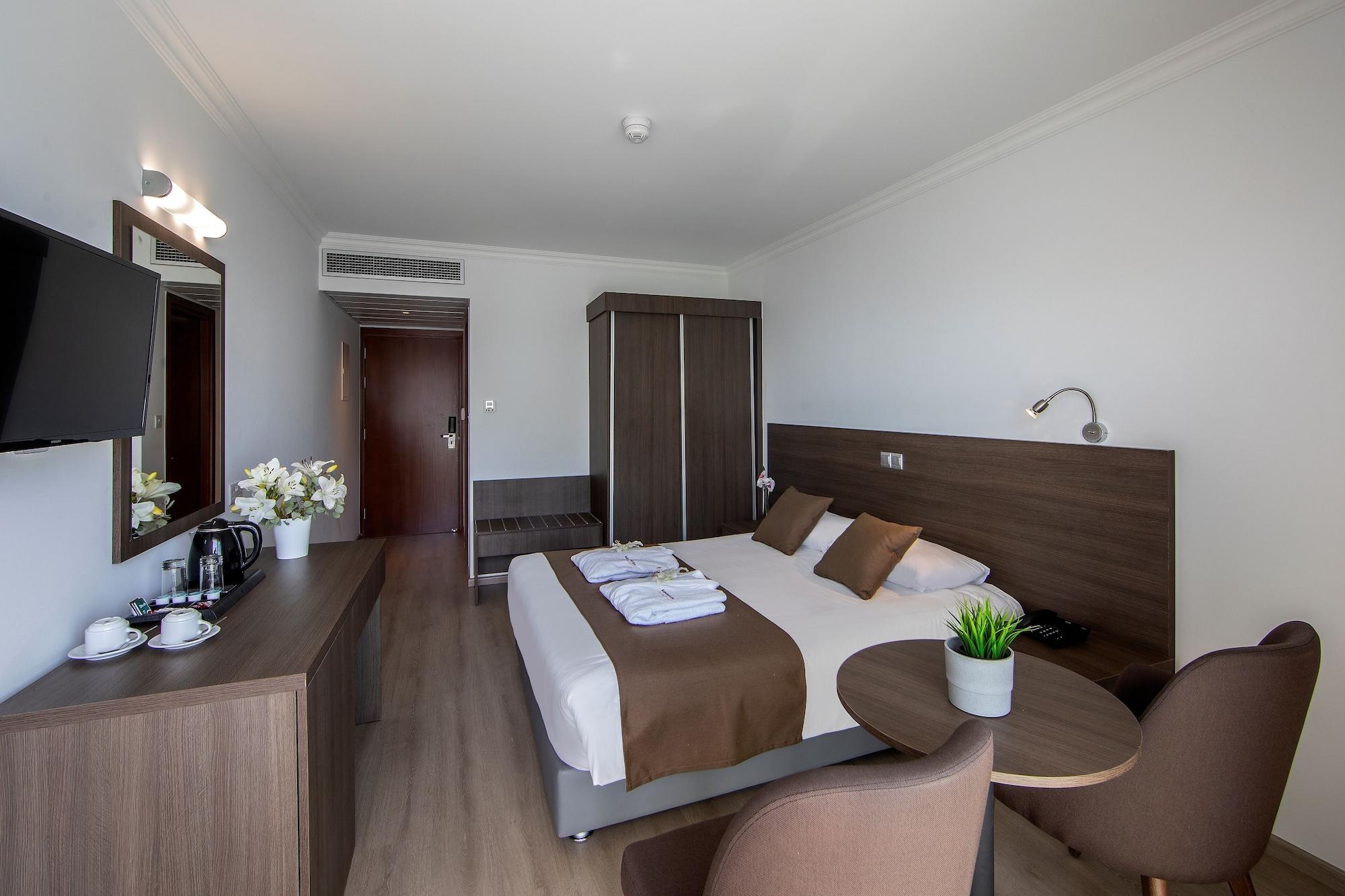 Kapetanios Hotel