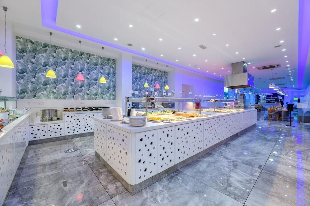 Hotel River Rock Ayia Napa