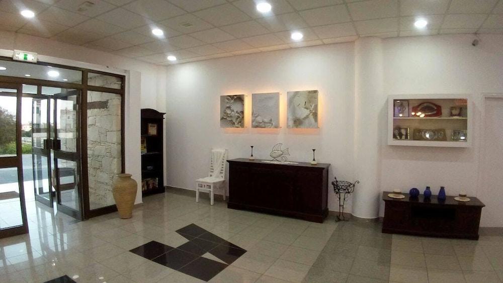 Amore Hotel Apartments Protaras