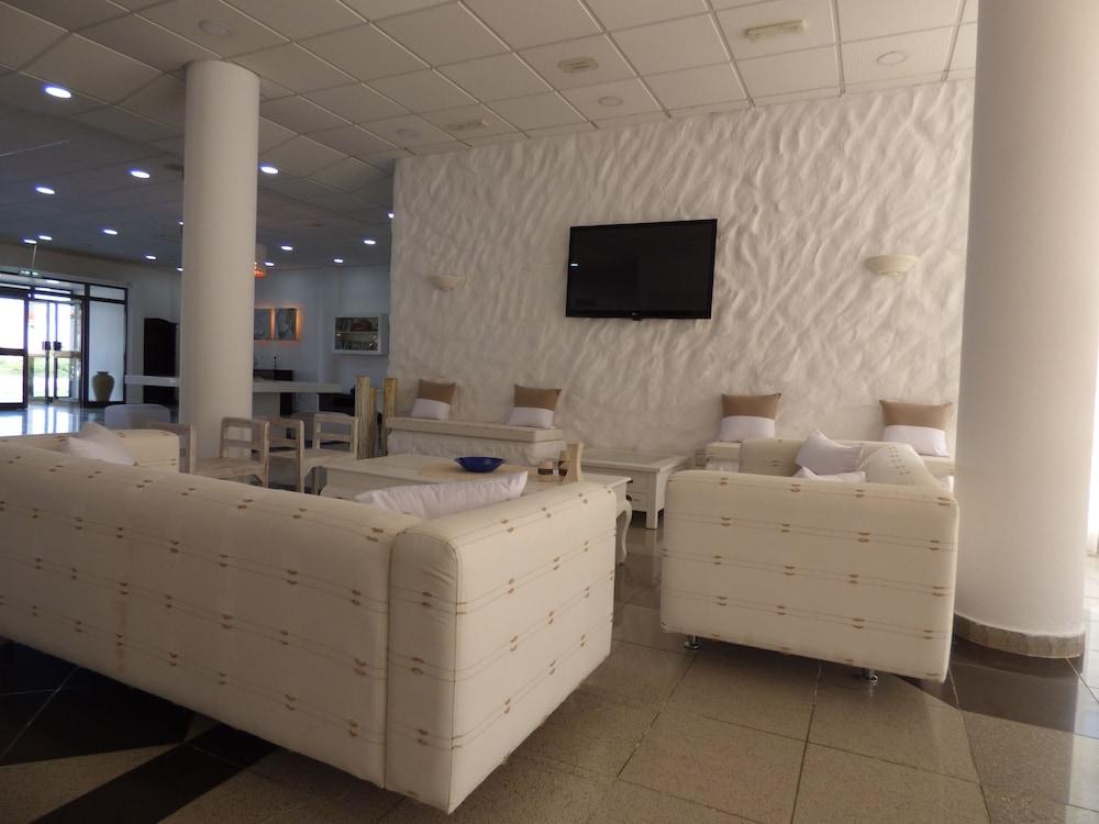 Amore Hotel Apartments Aparthotel 2*