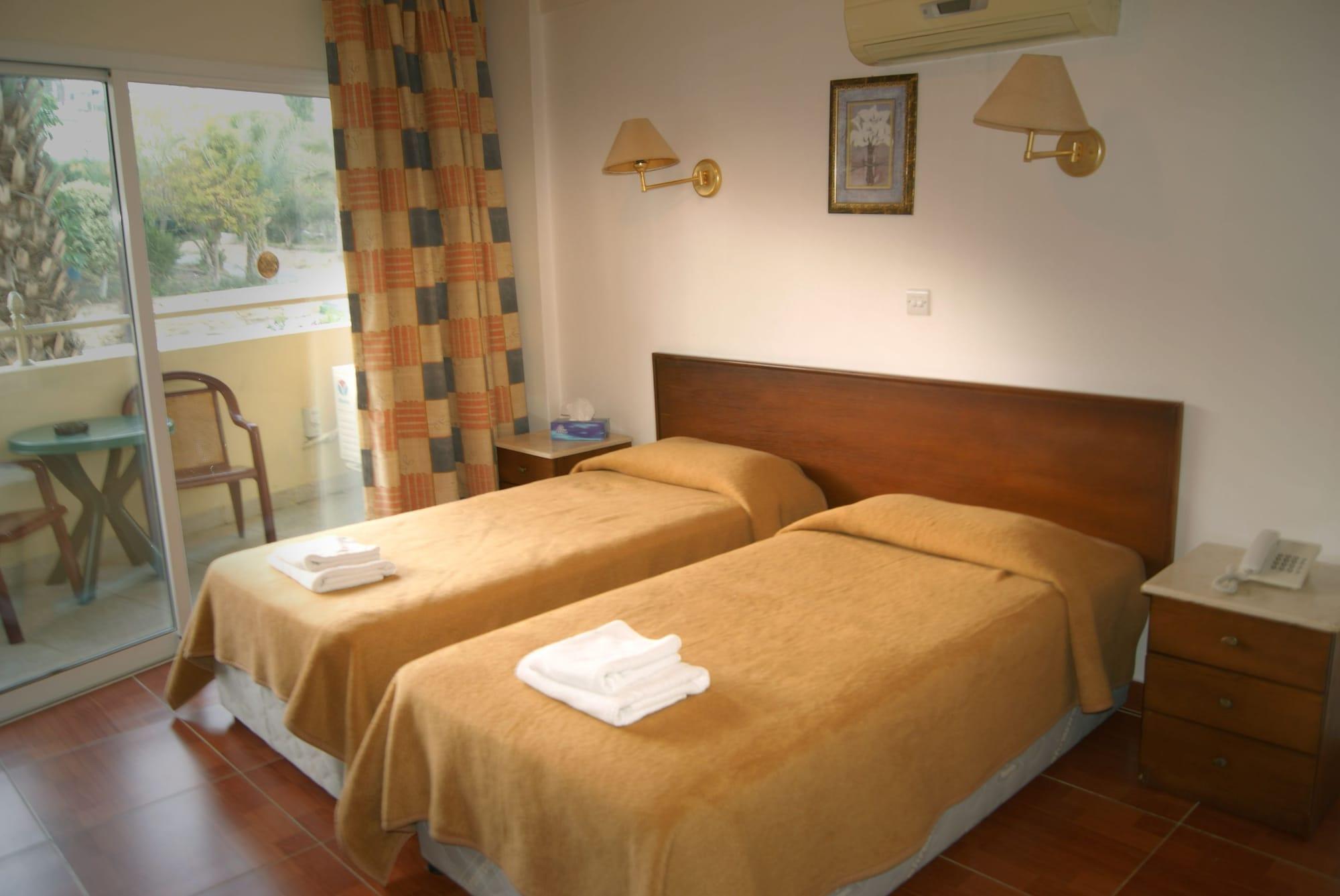 M. Moniatis 3* Limassol