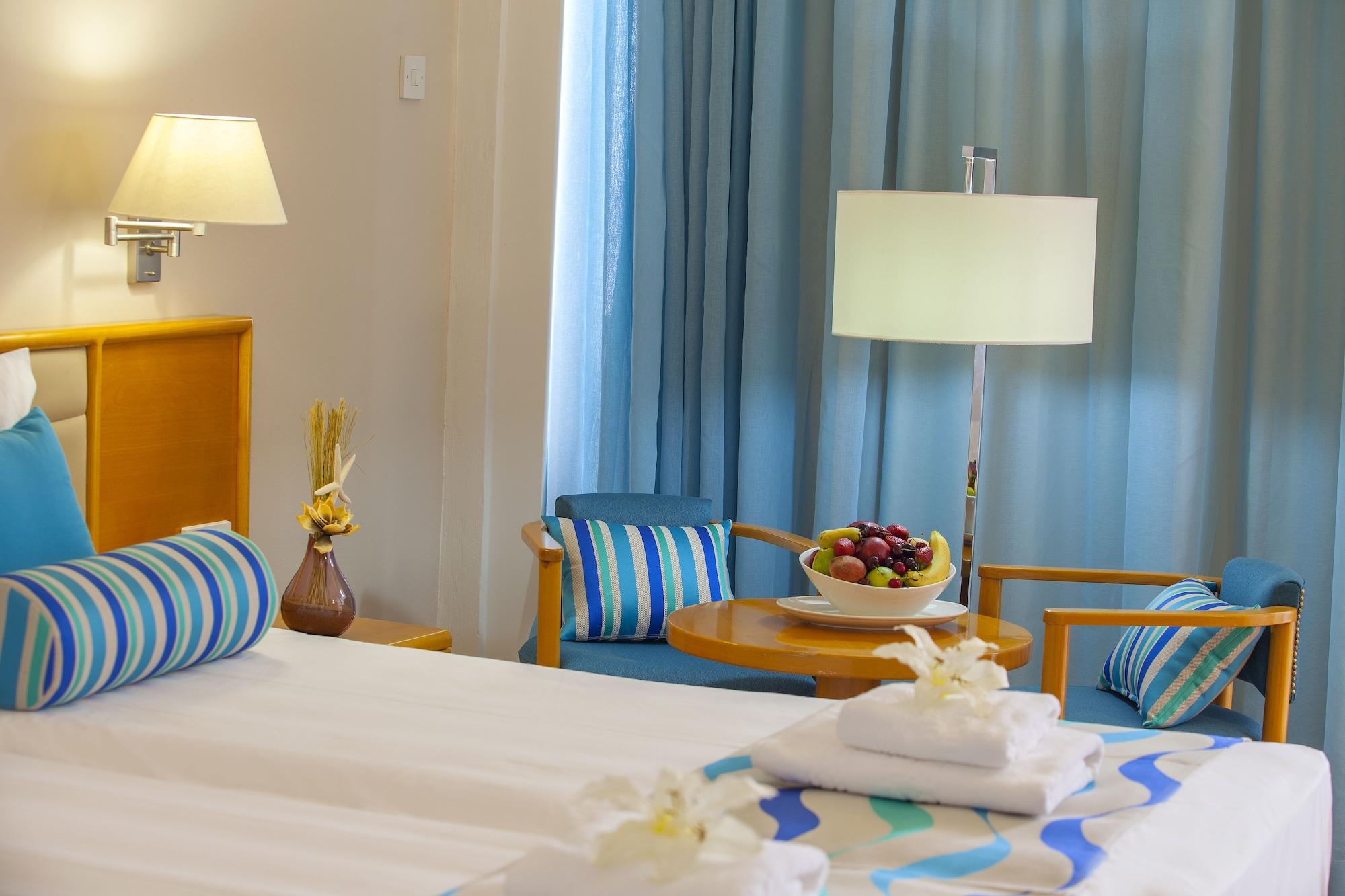 Cavo Maris 4*