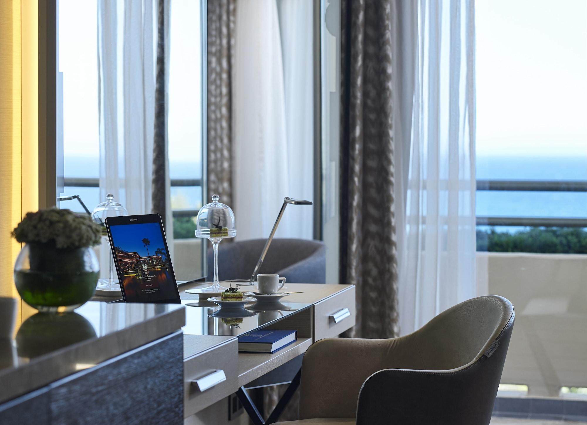 Hotel Four Seasons Agios Tychonas