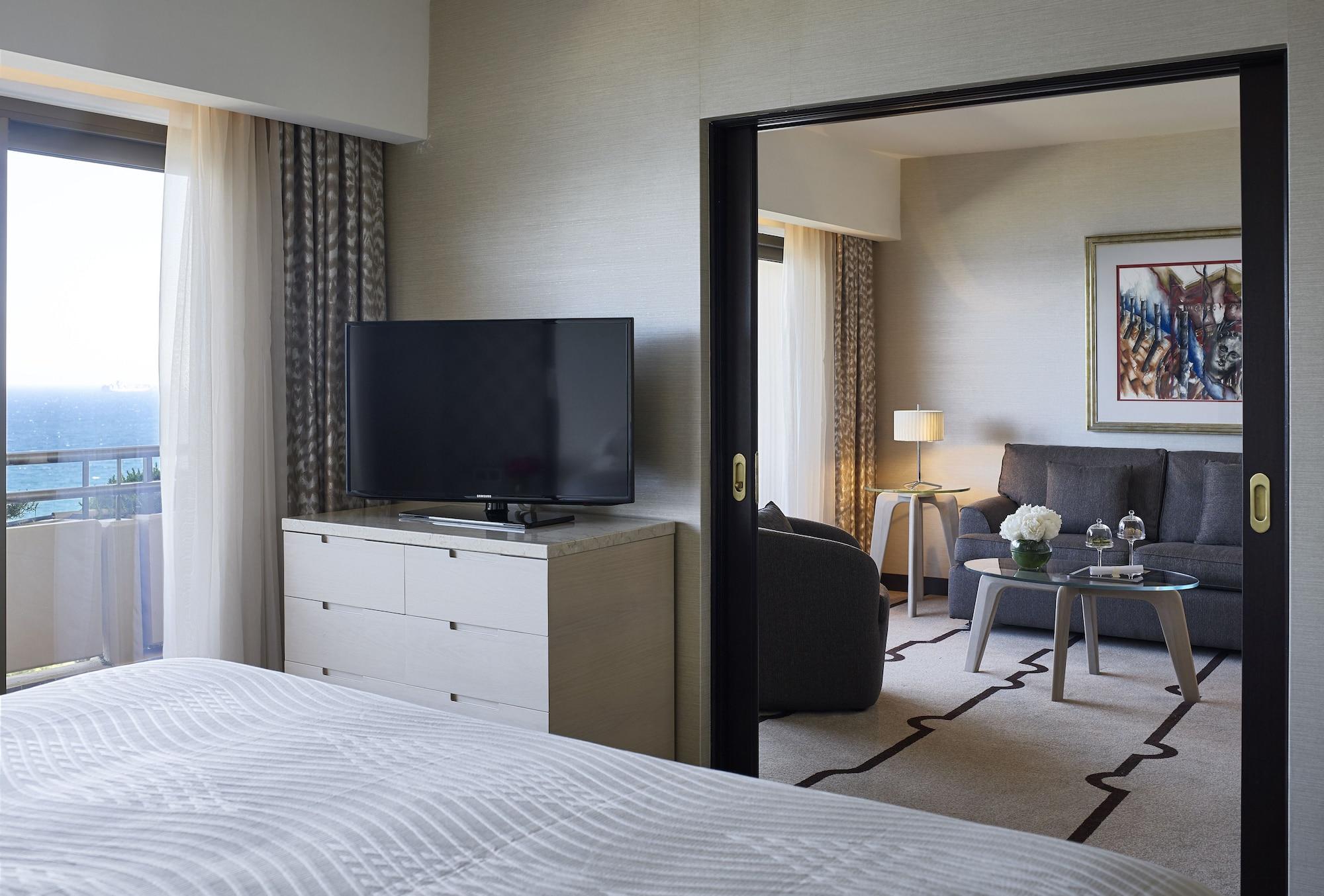Four Seasons Hotel Agios Tychonas