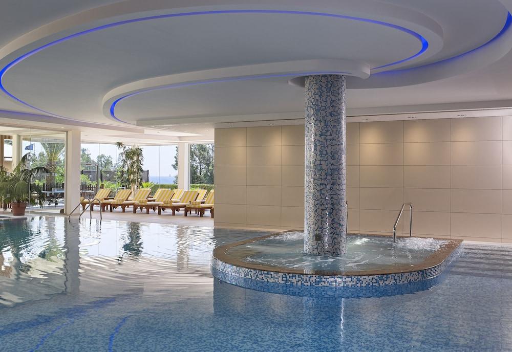 Four Seasons Hotel Agios Tychonas