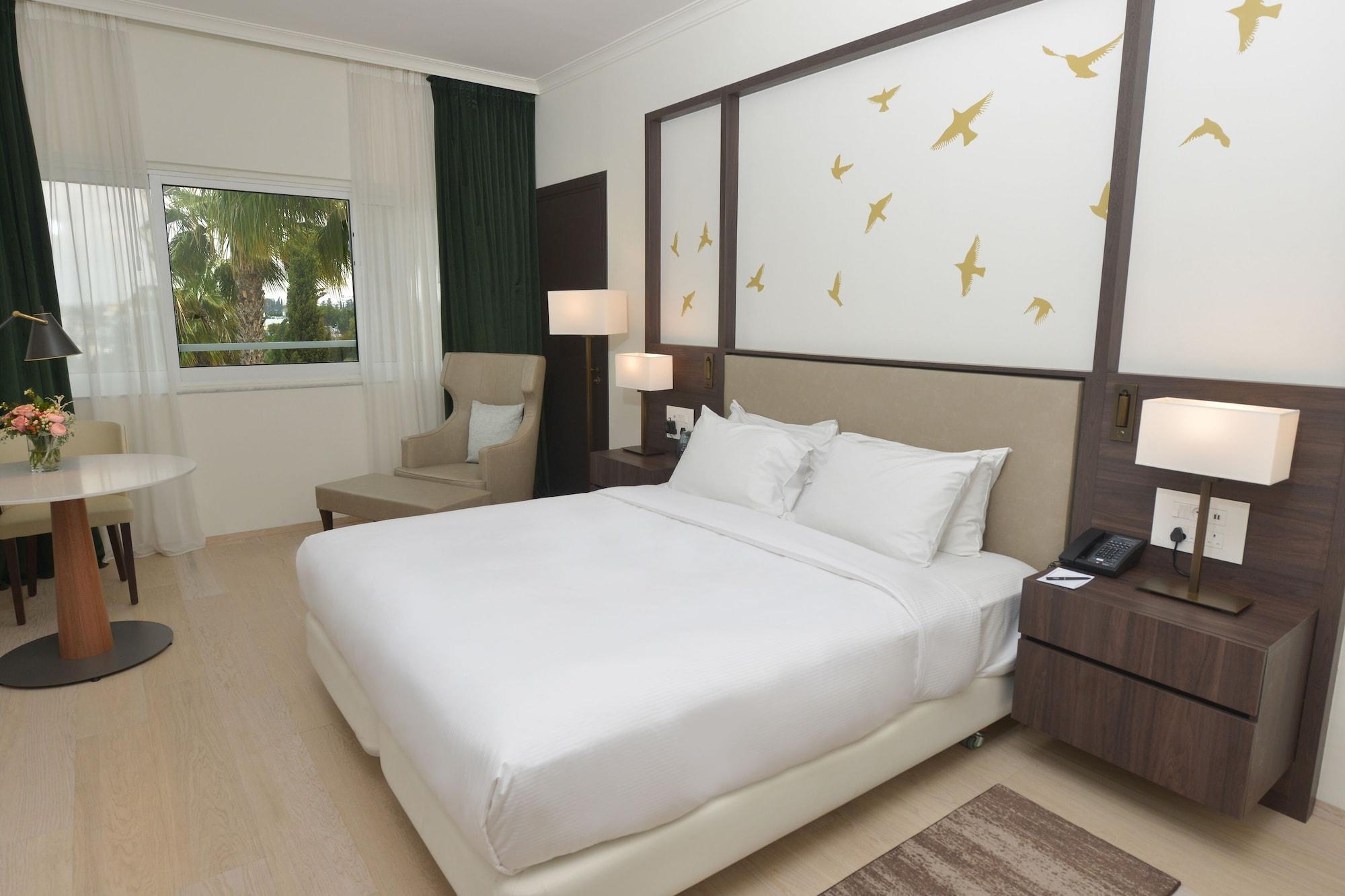 Hilton 5* Nicosia