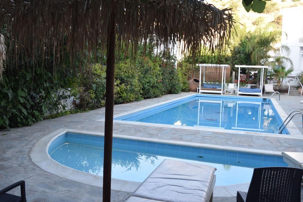 Antonis G. Aparthotel Voroklini