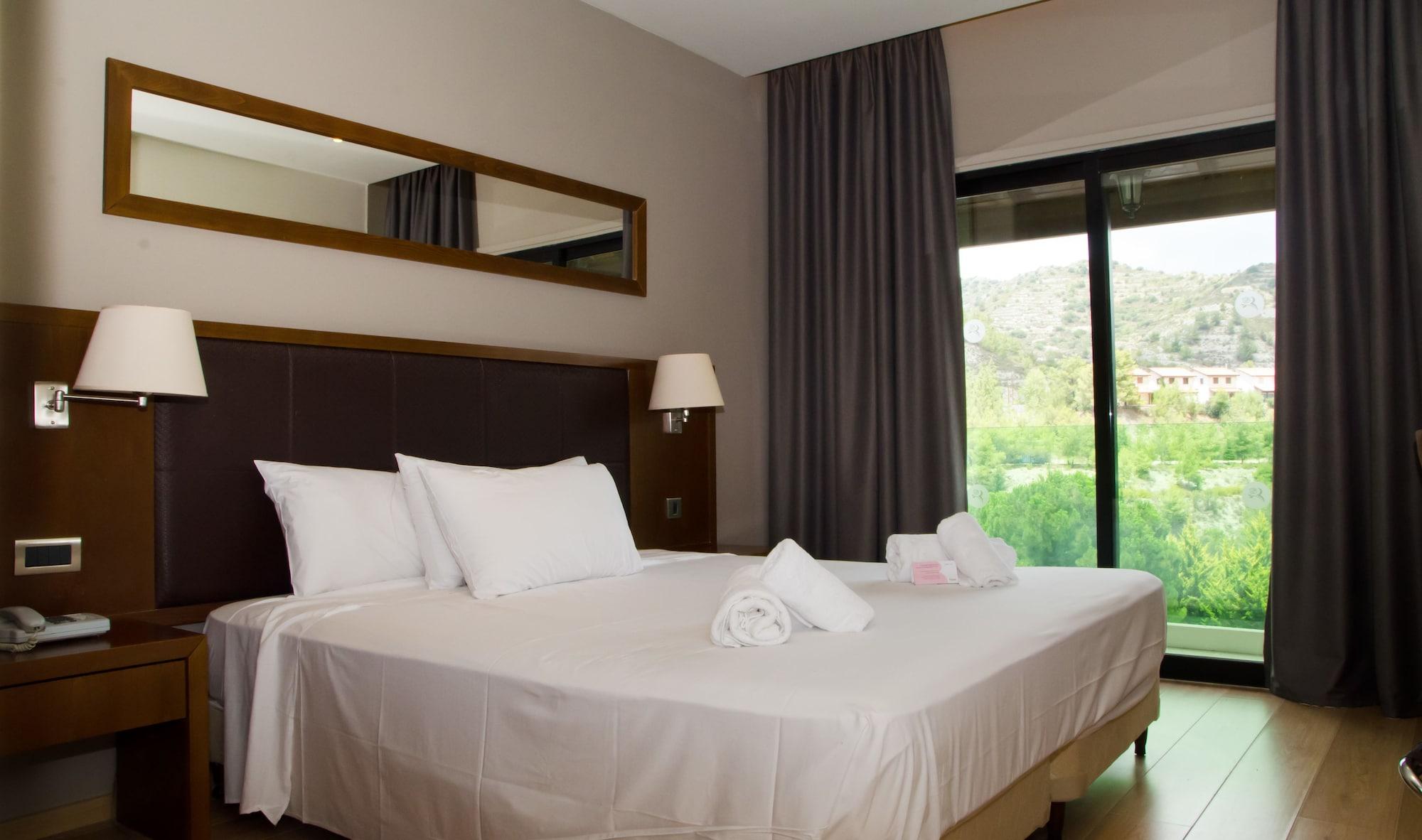 Hotel Rodon And 3*